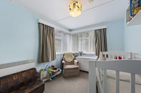 Photo of property in 43 August Street, Stokes Valley, Lower Hutt, 5019