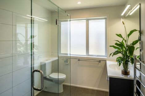 Photo of property in 68 Banks Boulevard, Whitby, Porirua, 5024