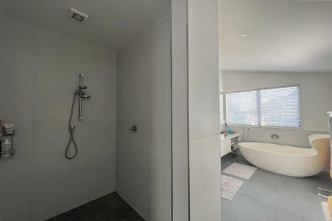 Photo of property in 9a Beacon Avenue, Campbells Bay, Auckland, 0630