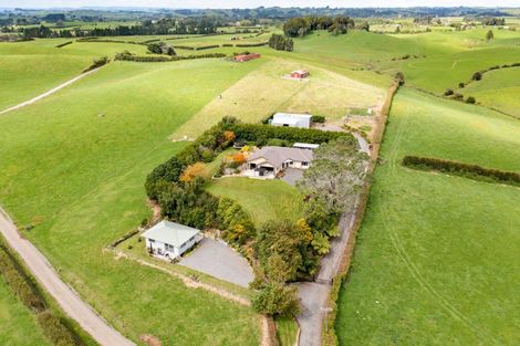 Photo of property in 318 Rugby Road, Tariki, Inglewood, 4388