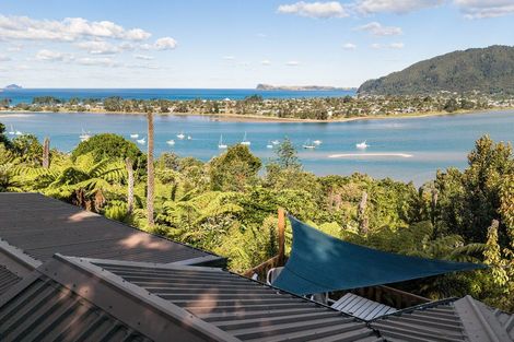 Photo of property in 40 Tairua Heights, Tairua, 3508