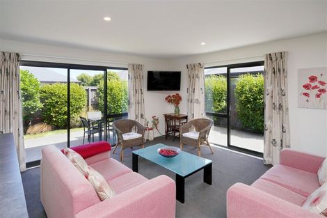 Photo of property in 87 Caulfield Avenue, Halswell, Christchurch, 8025