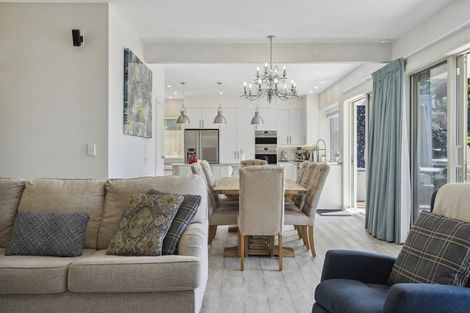 Photo of property in 85 Paremata Road, Paremata, Porirua, 5024