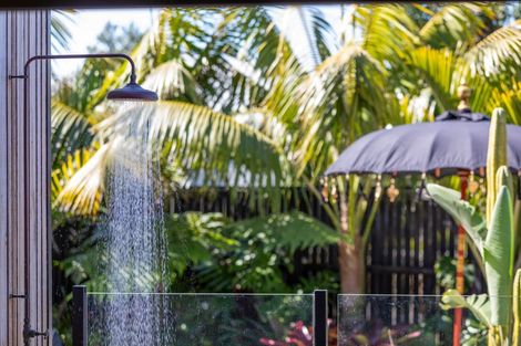 Photo of property in 4 Awatira Drive, Papamoa Beach, Papamoa, 3118