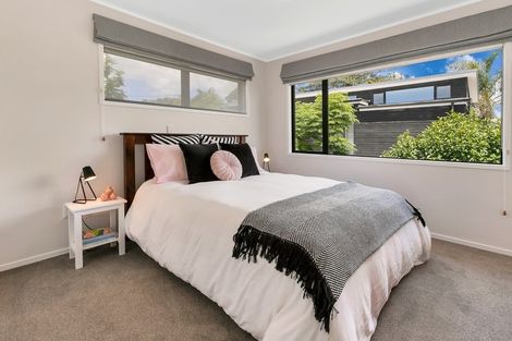 Photo of property in 2/41 Wright Road, Point Chevalier, Auckland, 1022