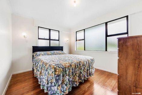 Photo of property in 53 Beaubank Road, Kelston, Auckland, 0602