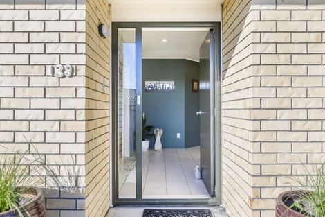 Photo of property in 139 Flanshaw Road, Te Atatu South, Auckland, 0610