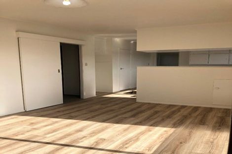 Photo of property in 9 Markham Place, Bucklands Beach, Auckland, 2012