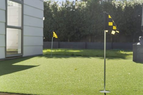 Photo of property in 2/10 Ewen Alison Avenue, Devonport, Auckland, 0624