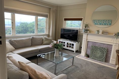 Photo of property in 7 Stowe Hill, Thorndon, Wellington, 6011