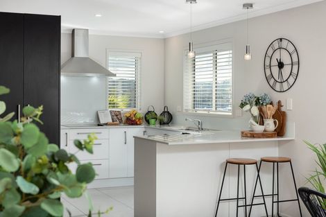 Photo of property in 3 Carex Close, Pyes Pa, Tauranga, 3112