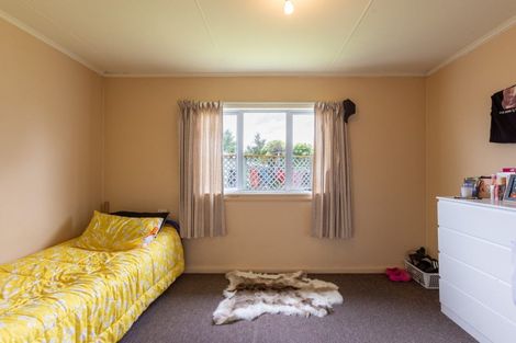 Photo of property in 1 Gertrude Street, Dannevirke, 4930