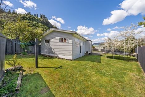 Photo of property in 80 Gillespies Road, Birchville, Upper Hutt, 5018