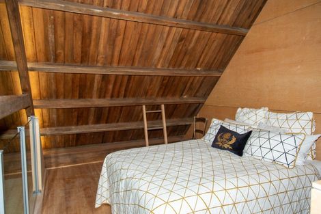 Photo of property in Ex St Johns Church, 1605 Teviot Road, Millers Flat, Roxburgh, 9572