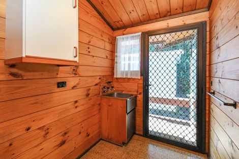 Photo of property in 17 Kingsclere Place, Goodwood Heights, Auckland, 2105