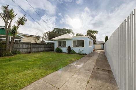 Photo of property in 10 Falcon Street, New Brighton, Christchurch, 8061