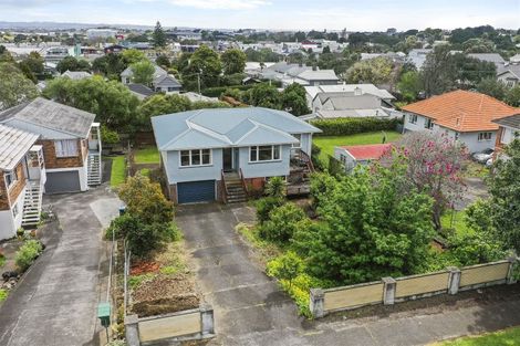 Photo of property in 1 Woodford Road, Mount Eden, Auckland, 1024