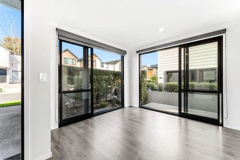 Photo of property in 17 Seafarer Crescent, Stanmore Bay, Whangaparaoa, 0932