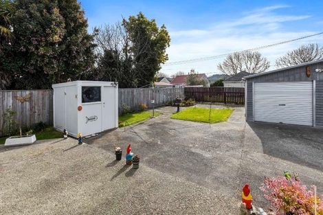 Photo of property in 17 Hewer Crescent, Naenae, Lower Hutt, 5011