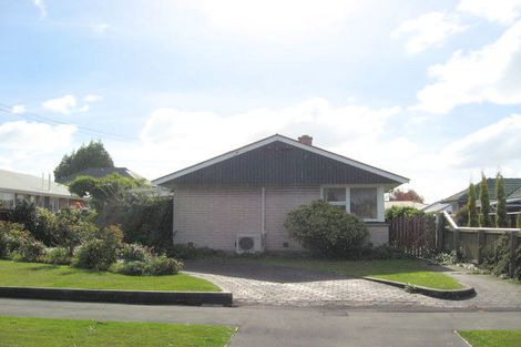 Photo of property in 12 Coniston Avenue, Ilam, Christchurch, 8041