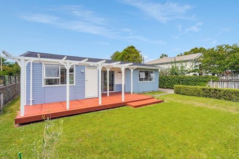 Photo of property in 23 Greenaway Road, Waikanae, 5036