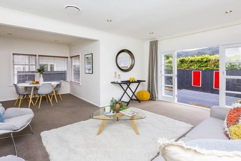 Photo of property in 8a Kiln Street, Silverstream, Upper Hutt, 5019