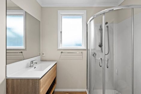 Photo of property in 10 Wallis Place, Onekawa, Napier, 4110