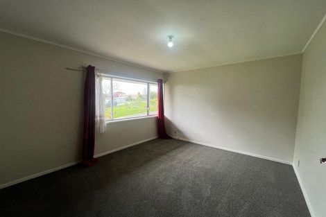 Photo of property in 64 Royal Road, Massey, Auckland, 0614
