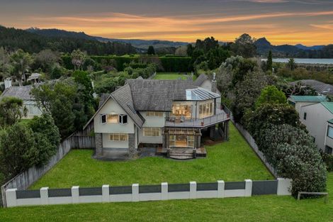 Photo of property in 22 Aileen Place, Whangamata, 3691