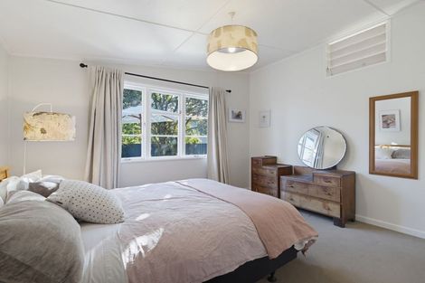 Photo of property in 13 Harker Street, Waipawa, 4210
