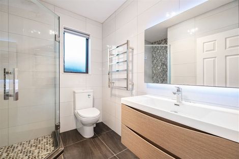 Photo of property in 13a Pomaria Road, Henderson, Auckland, 0610