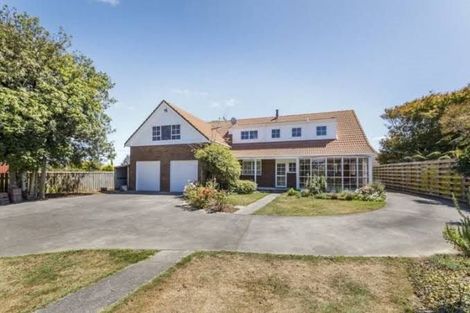 Photo of property in 153/155 High Street, Bulls, 4818