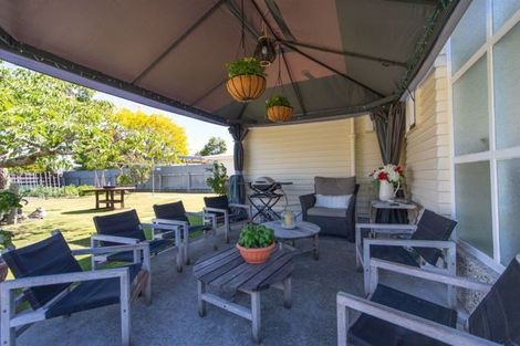 Photo of property in 16 Ilford Place, Awapuni, Palmerston North, 4412