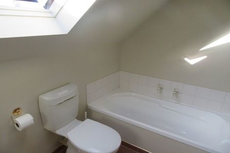 Photo of property in 122a Maidstone Road, Ilam, Christchurch, 8041