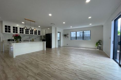 Photo of property in 24 Matahae Drive, Flat Bush, Auckland, 2019