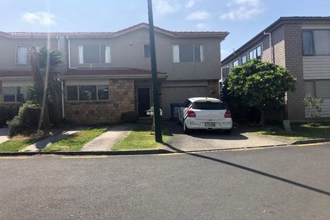 Photo of property in 13 Bushpark Place, Flat Bush, Auckland, 2016