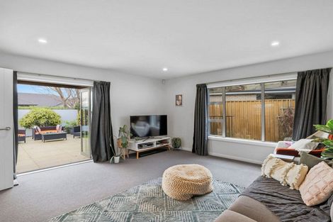 Photo of property in 16 East Ellington Drive, Mairehau, Christchurch, 8052