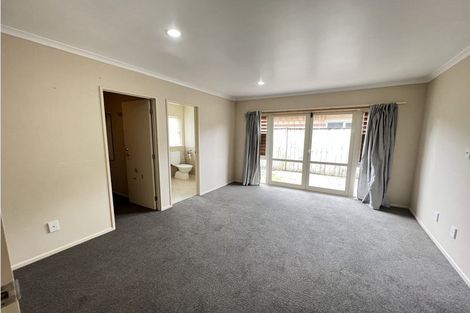 Photo of property in 14 Monash Place, Flat Bush, Auckland, 2016