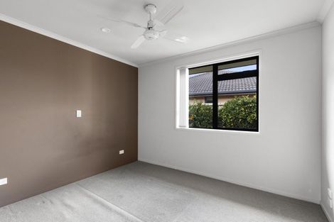 Photo of property in 5 Holcroft Place, Huntington, Hamilton, 3210