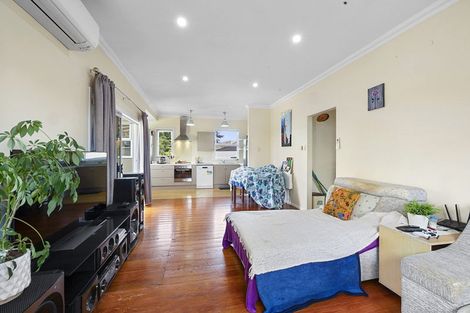 Photo of property in 1b Silby Street, Waitara, 4320