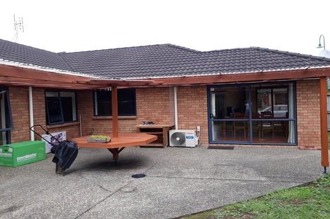 Photo of property in 31 Belcoo Crescent, East Tamaki, Auckland, 2013