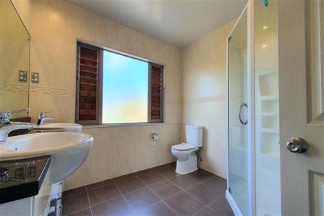 Photo of property in 48 Langana Avenue, Browns Bay, Auckland, 0630