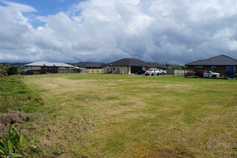 Photo of property in 37 Ocean View Rise, Ruakaka, 0116