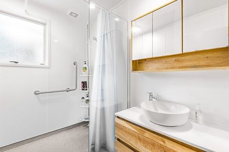 Photo of property in 1/18 Matipo Road, Te Atatu Peninsula, Auckland, 0610