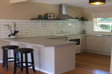 Photo of property in 2/5 Wilmshurst Place, Tawa, Wellington, 5028