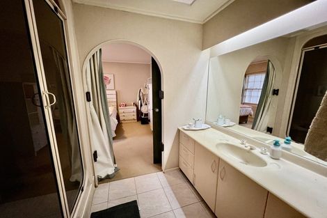 Photo of property in 23 Serrita Avenue, Sunnyhills, Auckland, 2010