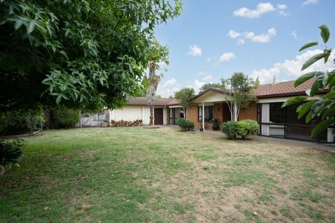 Photo of property in 251 Shakespeare Street, Leamington, Cambridge, 3432