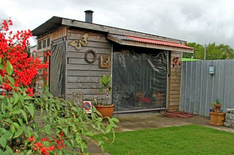 Photo of property in 6 Victoria Street, Carterton, 5713