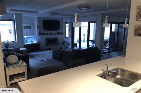 Photo of property in Vivaldi Apartments, 5/48 Marine Parade, Mount Maunganui, 3116