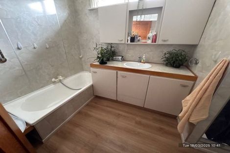 Photo of property in 28 Trafalgar Street, Levin, 5510
